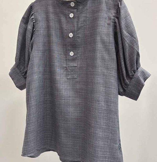 dameskjorte med korte ærmer fra danske Amoode